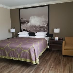 Zimmer mit Kingsize-Bett